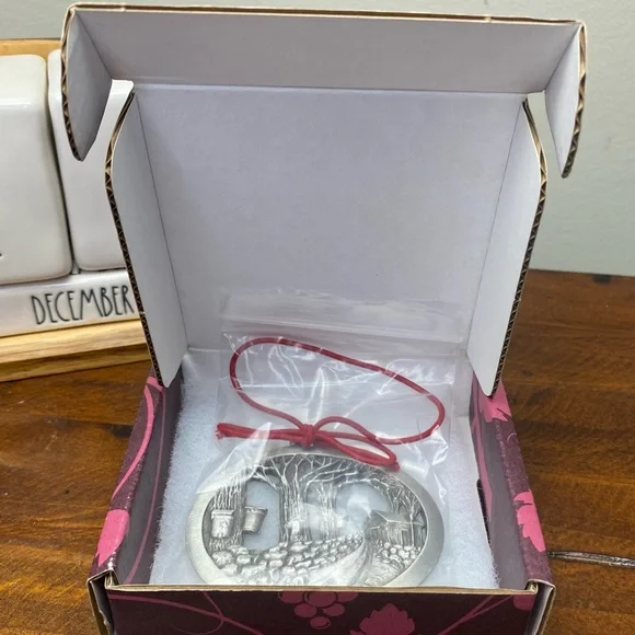 Pewter Maple Tree Christmas Ornament - Picture 6 of 9